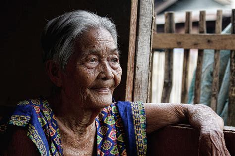 pinay lola kinantot
